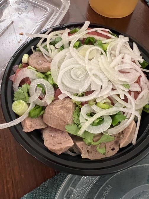 24. Thin Rare Beef Slices & Sliced Meatballs Noodle Soup (Pho Tai Bo Vien).